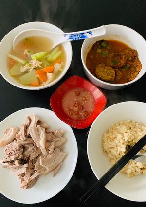 Hình của món Cơm nhà số 10.