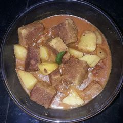 A picture of Dhoka curry (dhokar dalna).