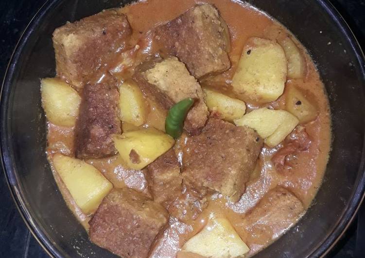 Easy Dhoka curry (dhokar dalna)