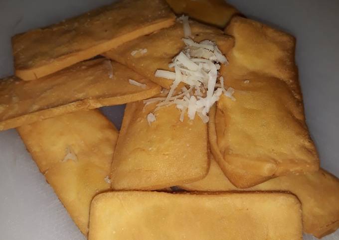 Resep Cemilan Keripik Keju Cheddar Simple, Menggugah Selera