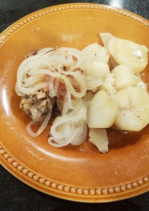 Una foto de Trutos encebollado.