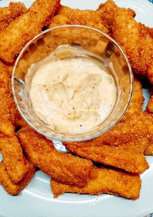 Una foto de Dedos de pollo - Chicken fingers