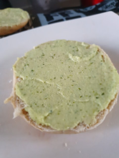 Una foto de Salsa verde para aplv y amm