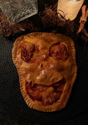 Una foto de Monstruo relleno de queso y jamón - (Empanada de jamón y queso en Airfryer) Adviento Halloween