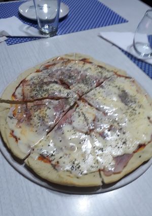 Una foto de Pizzas.Viernes. Ricas. Grace