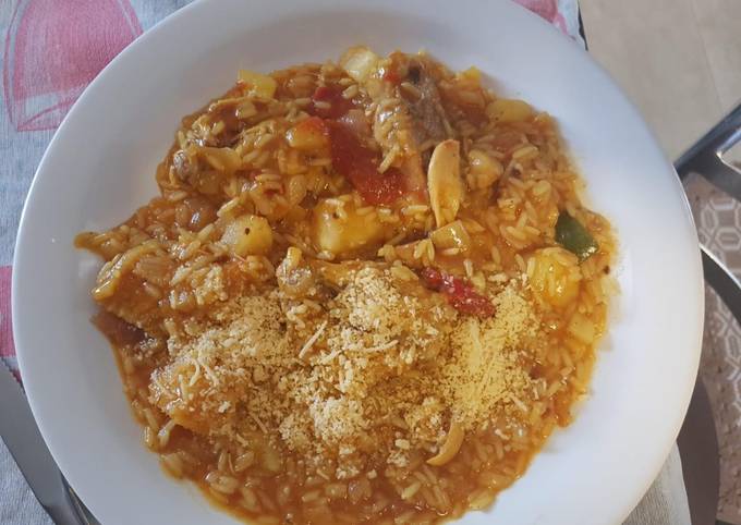 Receita de Risoto de frango desfiado com tomate seco, enviada por