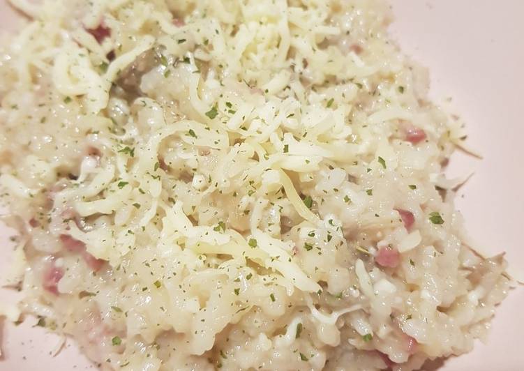 Risotto con setas y jamón