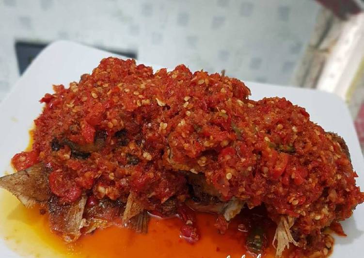 Cara membuat Ikan senangin sambalado simple #bikinramadanberkesan yang lezat Untuk Jualan