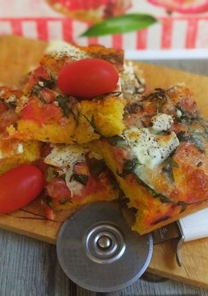 Φωτογραφία της συνταγής Πίτσα 🍕 σπιτική με καλαμποκάλευρο 🌽