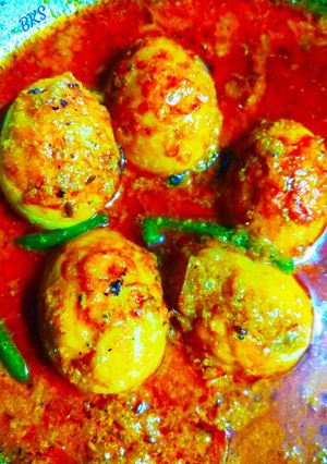 A picture of Milk Egg Curry.