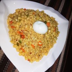 A picture of Stir fry macaroni.