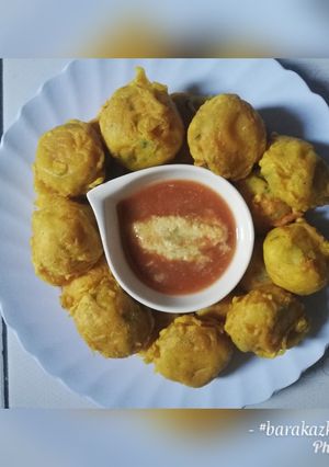 A picture of Hot and spicy potato balls.