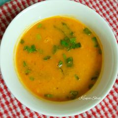 A picture of Tadke wali dal.