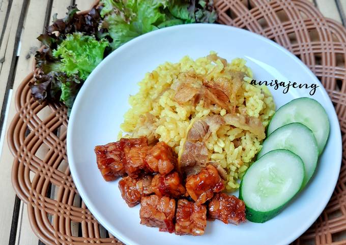 Resep 6. Nasi Kuning daging sapi yang Sempurna