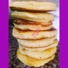 American pancakes A picture of American pancakes.