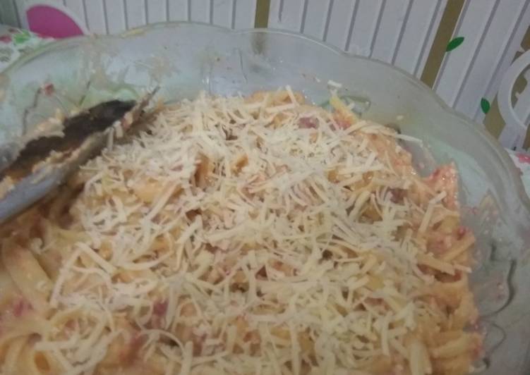 Cara Gampang Memasak Spaghetti Carbonara sederhana tanpa oregano Jadi, Enak Banget