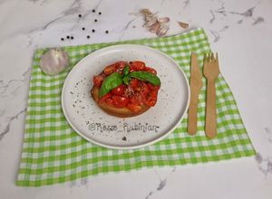 Foto di Frisella con pomodorini