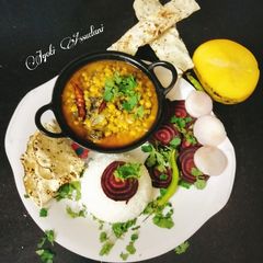 A picture of Dal palak.