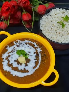 दाल मखनी (Dal makhani recipe in hindi) रेसिपी मुख्य फोटो