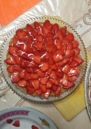 Foto resep Pie susu teflon topping strawberry simple