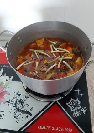 Hình của món Cá ngừ kho thơm cà chua.