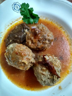 Una foto de Albóndigas rellenas de huevo cocido!!!