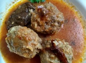 Una foto de Albóndigas rellenas de huevo cocido!!!
