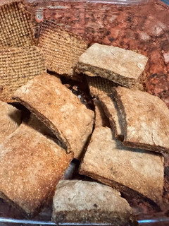 Una foto de CRACKERS de HARINA DE GARBANZO y CHÍA (muy fácil, saludables y crocantes)