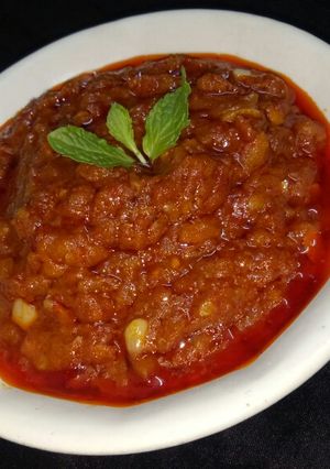 A picture of Another recipe of shezwan sauce /chutney.