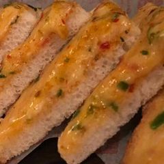 A picture of Garlic Cheese Toast.