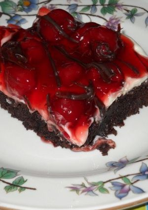 A picture of Black Forrest Brownies.