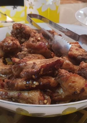 A picture of Spicy hot chicken wings.