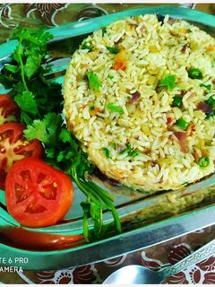 लेफ़्टोवर फ्राइड राइस (fried rice recipe in hindi) रेसिपी मुख्य फोटो