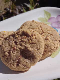 Una foto de Cookies de naranja 🍊🍪 sin tacc y sin lactosa