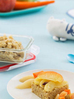 Una foto de Quinoa con pasas, manzana, pera y zanahoria