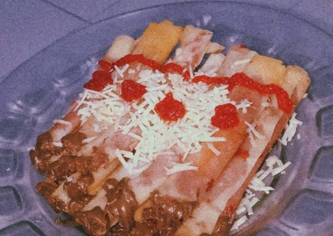 1. BANANA STRAWBERRY ROLL