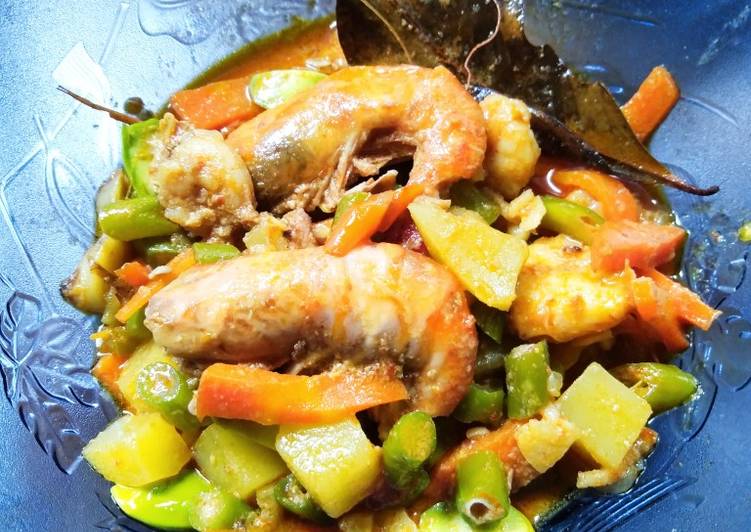 Sayur lodeh topping udang