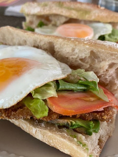 Una foto de Sándwich de milanesa completo