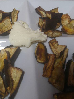 Una foto de Chips de berenjena al horno