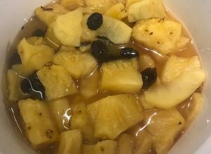 Una foto de Compota de piña 🍍 y manzana 🍏