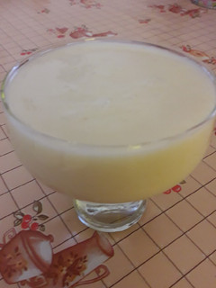 Una foto de Smoothie con limón, jengibre y pera