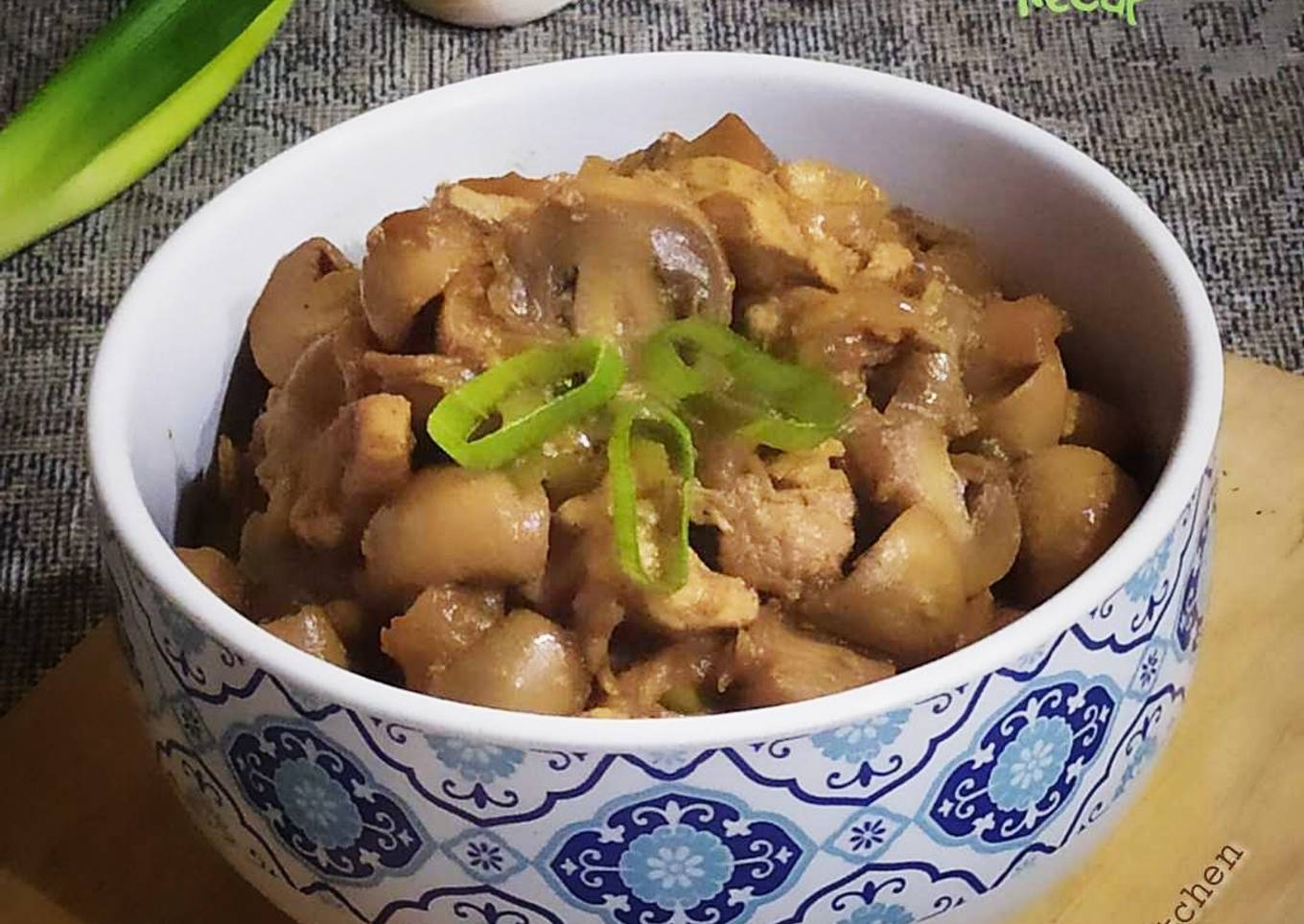 Ayam Jamur Kecap Super Praktis (Untuk Toping Mie)