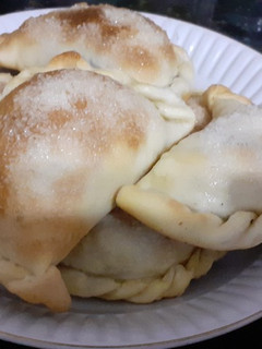 Una foto de Empanadas de pollo reciclado