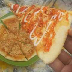 Pizza homemade enak রেসিপির প্রধান ছবি