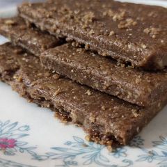 A picture of Chocolate Chikki.