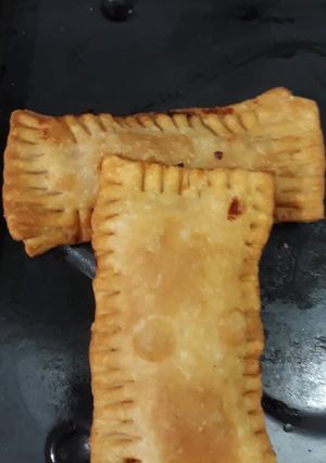 પિઝા પફ રેસીપી મુખ્ય ફોટો