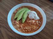 Una foto de fideos con chipotle