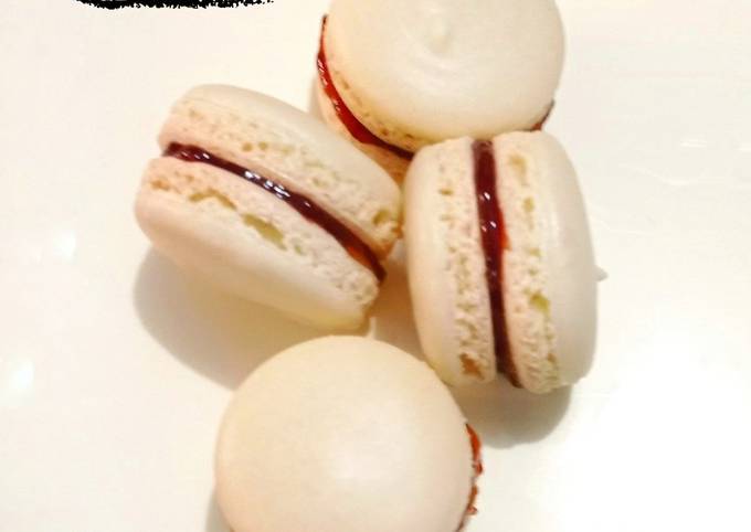 Macaron dengan metode Swiss Meringue (memakai tepung terigu)