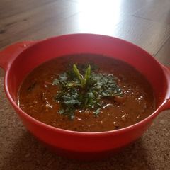 A picture of Tangy tomato curry.