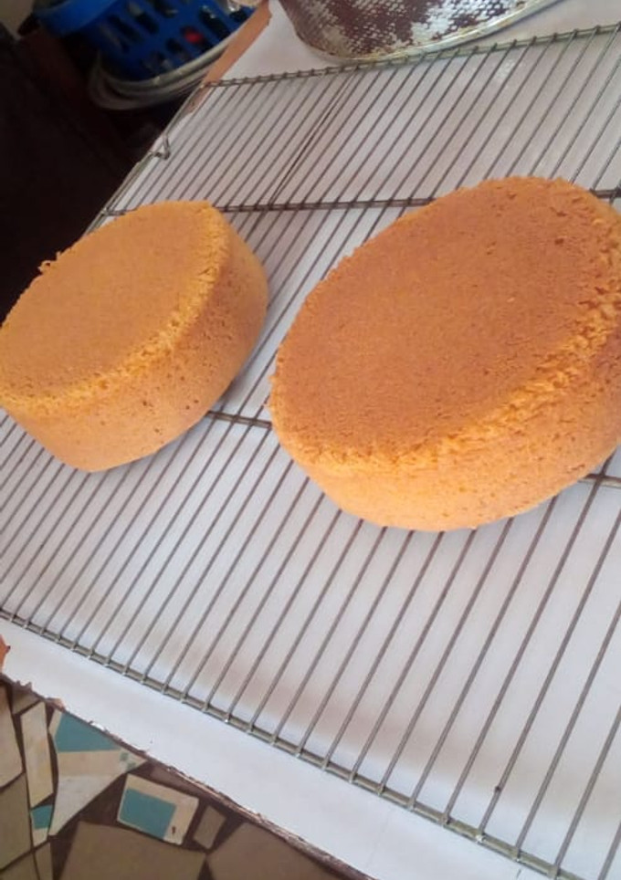 A picture of Vanilla butter based cake.